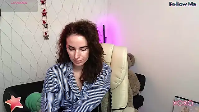 xx adrihanna xx online show from January 28, 4:18 am