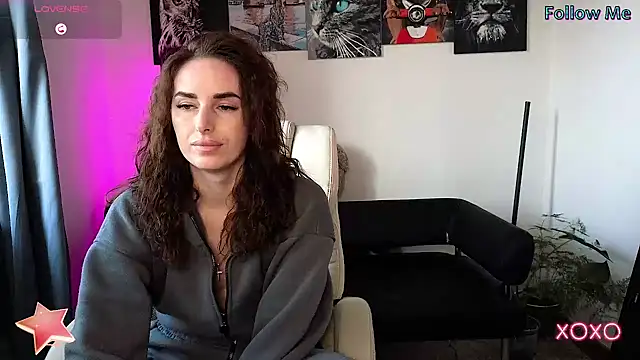 xx adrihanna xx online show from February 14, 6:12 am