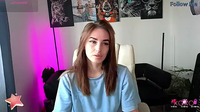 xx adrihanna xx online show from March 13, 6:26 am