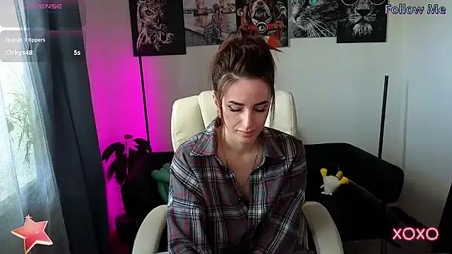 xx adrihanna xx online show from March 19, 5:52 am