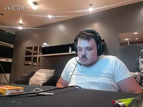 Bebemickey75 online show from September 20, 8:21 pm