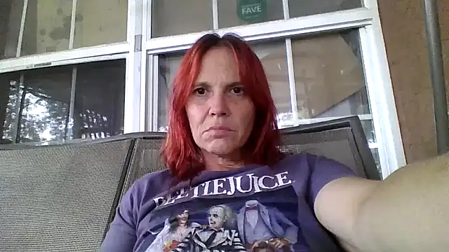 Snapshot of spundarella420 chatting on November 6, 4:52 pm spundarella420 online show from November 6, 4:52 pm