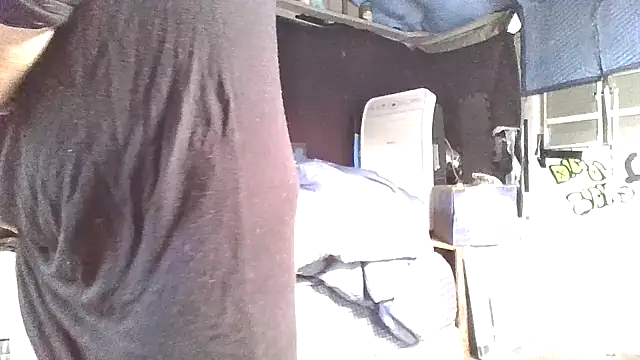 Snapshot of spundarella420 chatting on December 18, 3:51 pm spundarella420 online show from December 18, 3:51 pm