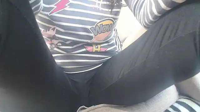 Snapshot of Web_Lady chatting on February 19, 7:06 am Web Lady online show from February 19, 7:06 am