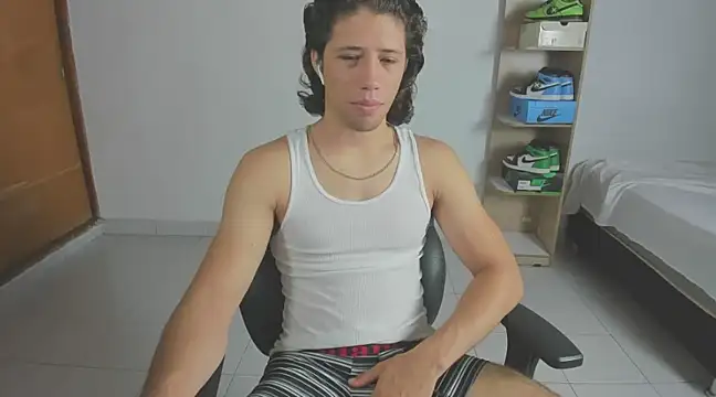 imtonny19 online show from March 3, 1:31 pm