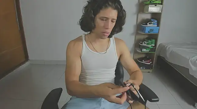 imtonny19 online show from March 8, 1:14 pm