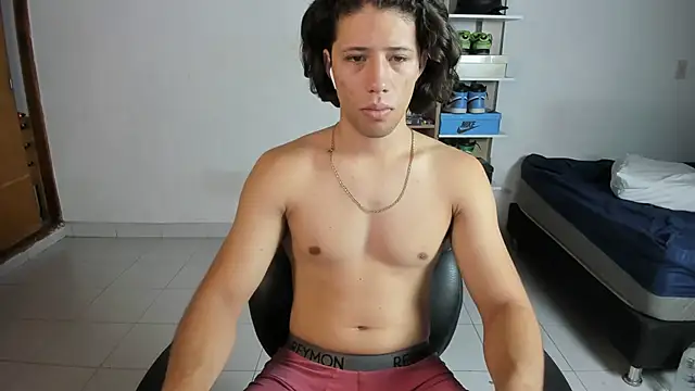 imtonny19 online show from November 30, 3:49 pm