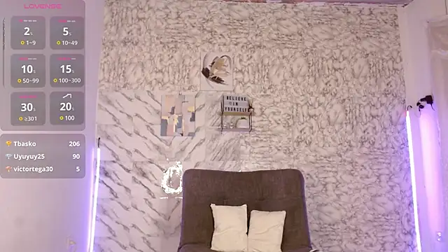 Snapshot of VALERIADREMS chatting on February 10, 4:14 pm VALERIADREMS online show from February 10, 4:14 pm