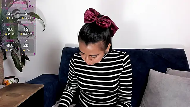 im amber online show from September 19, 1:56 pm