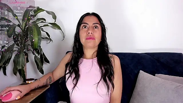 im amber online show from October 13, 1:11 pm