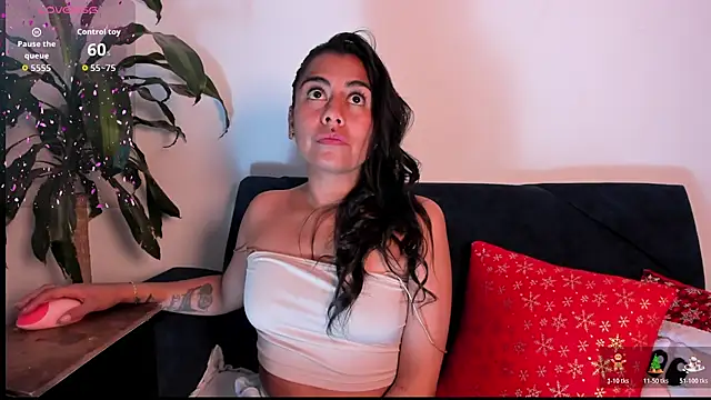 im amber online show from December 5, 2:36 pm