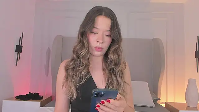 chloe d online show from November 26, 1:01 pm