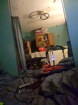 Snapshot of deepstroker42071 chatting on January 25, 7:28 am deepstroker42071 online show from January 25, 7:28 am