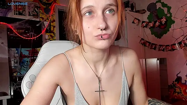 Sunny Mouse  online show from October 30, 4:41 pm