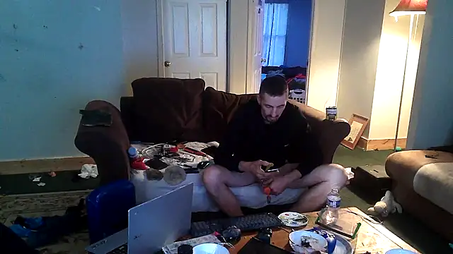 Snapshot of Bi_curious86 chatting on December 1, 2:00 pm Bi curious86 online show from December 1, 2:00 pm