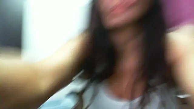 Snapshot of salome__milf chatting on March 13, 1:10 am salome milf online show from March 13, 1:10 am