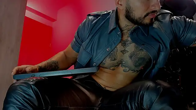 billyMayer  online show from February 21, 9:54 pm