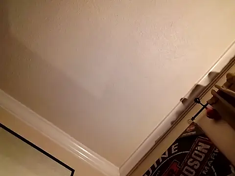 CuddlyFloat88 online show from January 13, 3:23 am