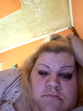 ducicsajsziii online show from December 10, 8:40 am