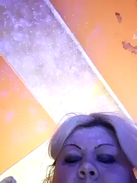 ducicsajsziii online show from February 20, 11:43 pm