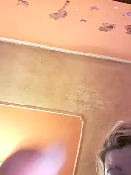 ducicsajsziii online show from October 12, 8:41 pm