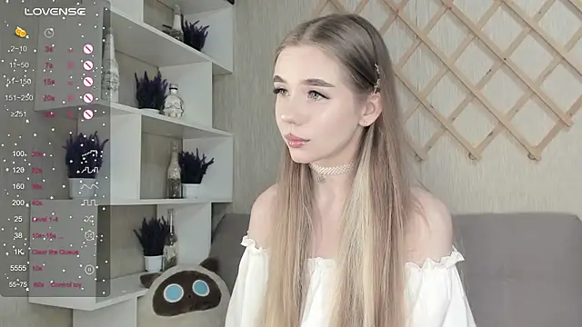 Snapshot of AutoBaby chatting on November 19, 10:26 am AutoBaby online show from November 19, 10:26 am