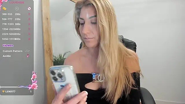 sofiah  online show from March 2, 6:59 am