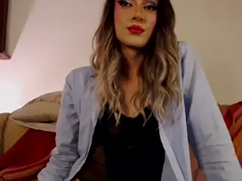 Snapshot of Karendolly__8 chatting on October 17, 8:44 pm Karendolly 8 online show from October 17, 8:44 pm