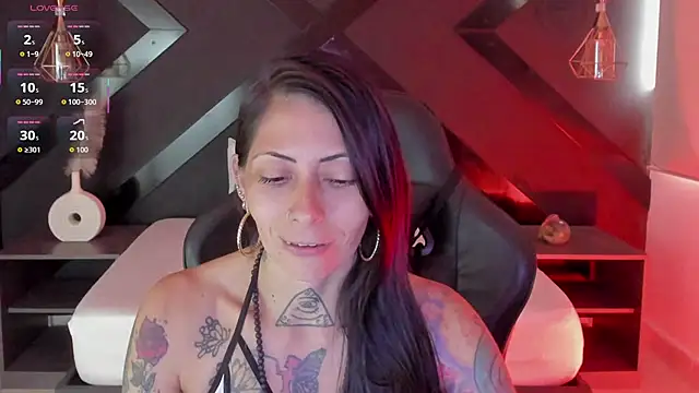 dark gotica online show from January 31, 8:18 pm