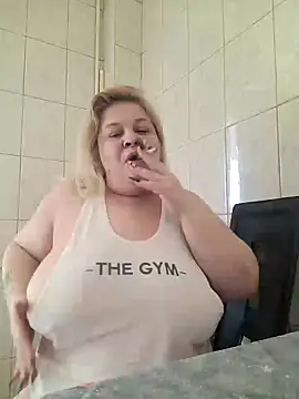 Snapshot of AriannaMilf chatting on January 29, 9:55 am AriannaMilf online show from January 29, 9:55 am