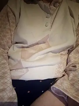 Snapshot of bruna_safadinhaa chatting on November 28, 6:54 pm bruna safadinhaa online show from November 28, 6:54 pm