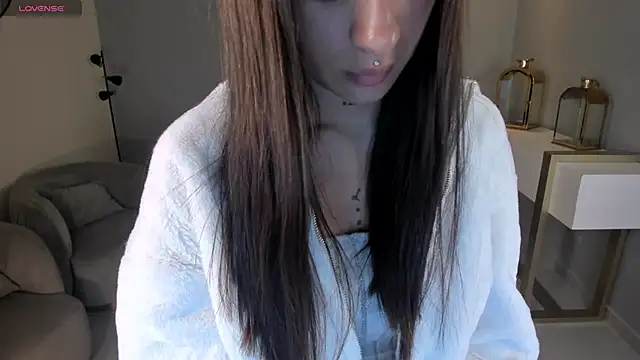 Snapshot of AlessiaCorleone_ chatting on February 26, 11:37 pm AlessiaCorleone online show from February 26, 11:37 pm