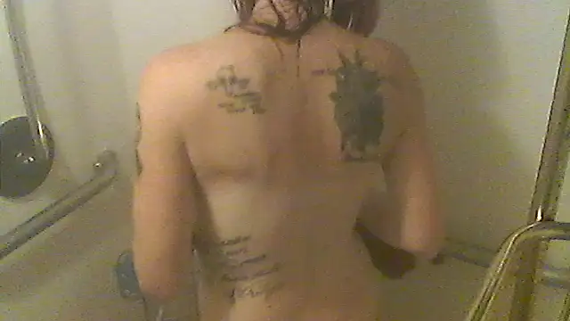 4EyedSluttyGinger online show from January 14, 5:13 am