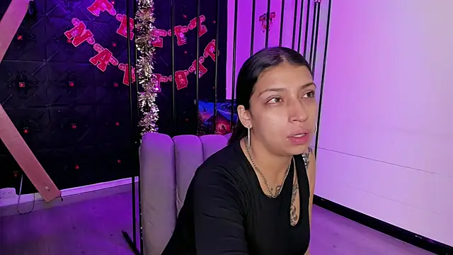 Snapshot of TeennNaugthy18 chatting on December 14, 2:50 am TeennNaugthy18 online show from December 14, 2:50 am