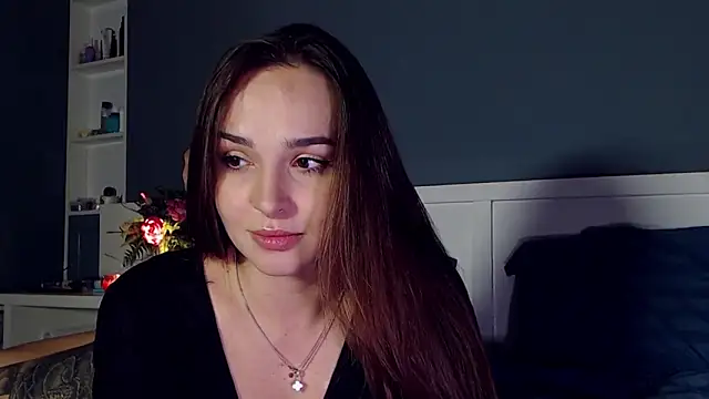 MeIisaLove online show from December 5, 1:49 pm