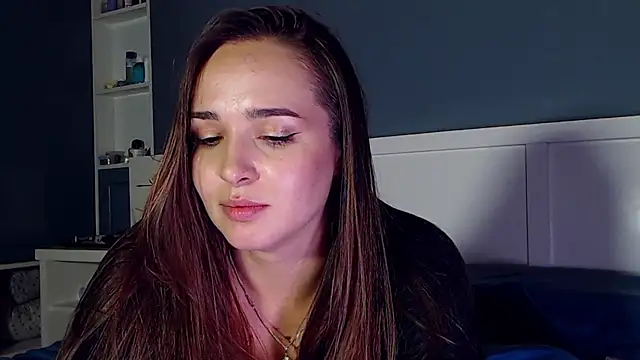 MeIisaLove online show from December 5, 4:55 pm