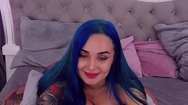 MeIisaLove online show from March 11, 7:03 pm