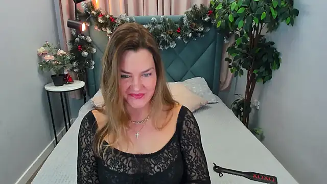 Adele Russo online show from January 4, 4:11 pm