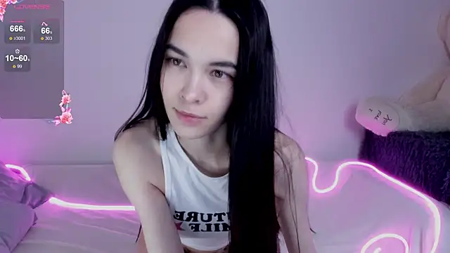 Snapshot of 666kisses chatting on February 4, 7:00 pm 666kisses online show from February 4, 7:00 pm