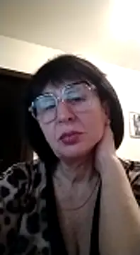 Snapshot of AlbinaXPretty chatting on January 3, 5:17 am AlbinaXPretty online show from January 3, 5:17 am
