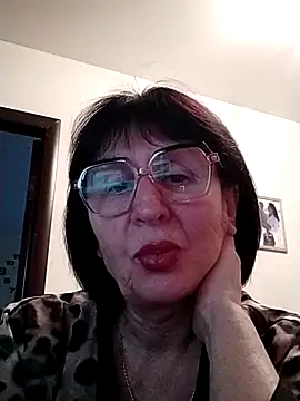 Snapshot of AlbinaXPretty chatting on January 12, 1:48 pm AlbinaXPretty online show from January 12, 1:48 pm