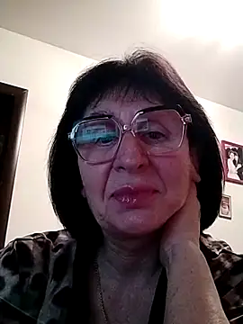 Snapshot of AlbinaXPretty chatting on January 20, 7:25 pm AlbinaXPretty online show from January 20, 7:25 pm