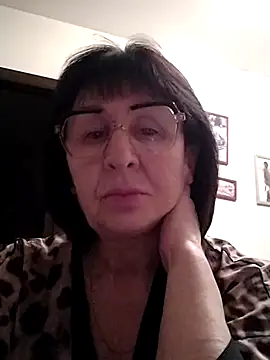 Snapshot of AlbinaXPretty chatting on January 20, 11:32 pm AlbinaXPretty online show from January 20, 11:32 pm