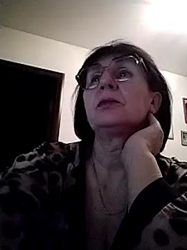 Snapshot of AlbinaXPretty chatting on January 23, 9:29 pm AlbinaXPretty online show from January 23, 9:29 pm