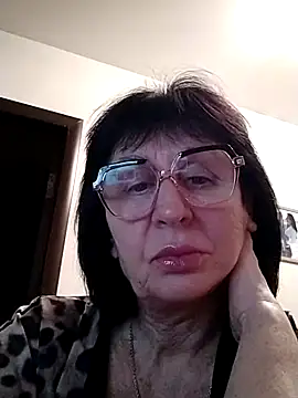 Snapshot of AlbinaXPretty chatting on January 25, 7:07 pm AlbinaXPretty online show from January 25, 7:07 pm