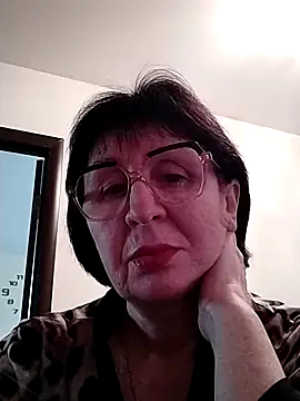 Snapshot of AlbinaXPretty chatting on February 2, 1:08 pm AlbinaXPretty online show from February 2, 1:08 pm