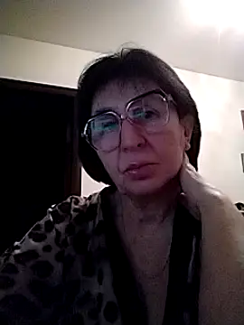 Snapshot of AlbinaXPretty chatting on February 8, 11:24 pm AlbinaXPretty online show from February 8, 11:24 pm