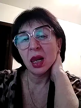 Snapshot of AlbinaXPretty chatting on February 17, 9:52 pm AlbinaXPretty online show from February 17, 9:52 pm