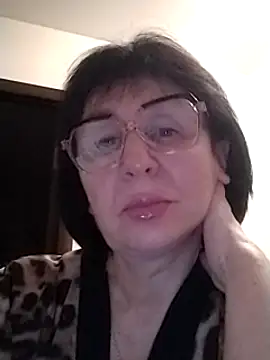 Snapshot of AlbinaXPretty chatting on March 21, 8:08 pm AlbinaXPretty online show from March 21, 8:08 pm