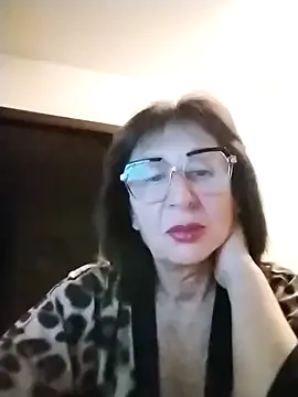 Snapshot of AlbinaXPretty chatting on October 2, 7:43 pm AlbinaXPretty online show from October 2, 7:43 pm